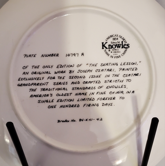 The Csatari Grandparent 1981 Christmas Collector Plate - Picture 2 of 3